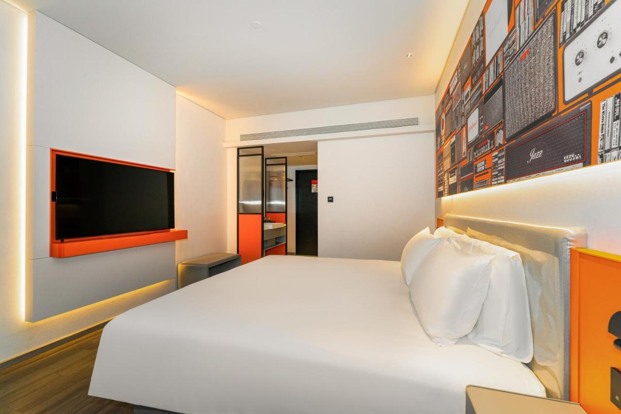 Ibis Styles Hotel - 260M From Guangji Street Subway Station Xi'an  Exterior foto